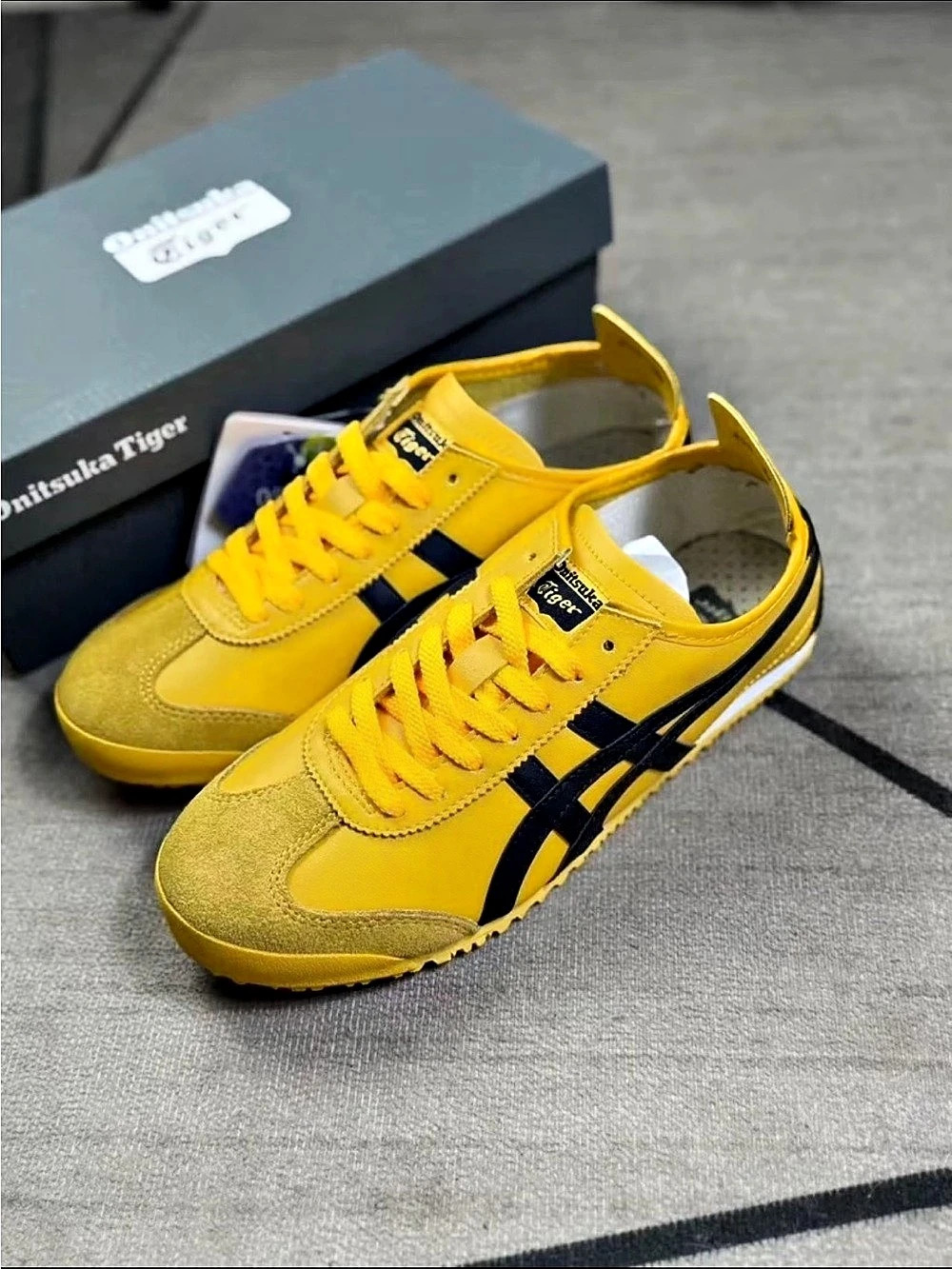Onitsuka Tiger Mexico 66 Sneakers Yellow & Black
